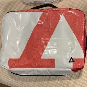 Rareform toiletry bag like new